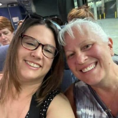 giveaw68417's profile picture. Happy Christmas 🎄🎊 Kindly send me a follow will have a Christmas surprise for you