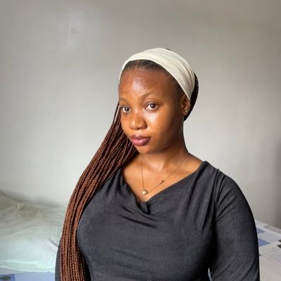 victoriannadi__'s profile picture. you've found gold🍯|| ugc creator || social media manager || canva lover || writer ~ read my substack 🔗