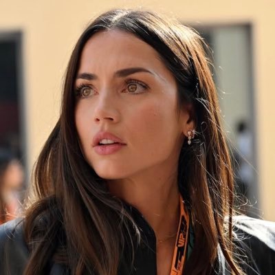 threemptywrds's profile picture. 