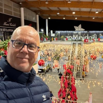 CaiDe26158's profile picture. 