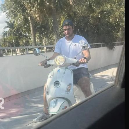 Krest507's profile picture. ☦️ #Timetohunt Saha Barkov & Ivan Demidov 93 enthusiastic Real Madrid CF x15 🏆