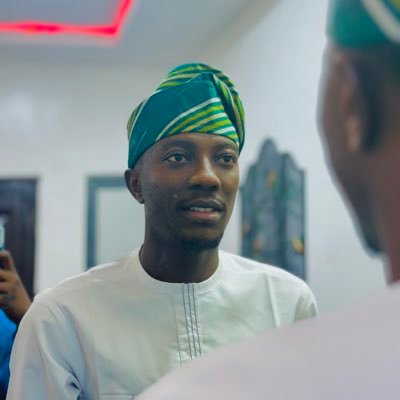 Badmusbasit5's profile picture. *Business ideologist 💡💕 | Footballer ⚽️😍 | Barcelona fan❄️ | Advocate for good governance 🇳🇬*