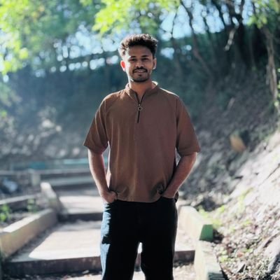 shadil79404's profile picture. 📱 App developer