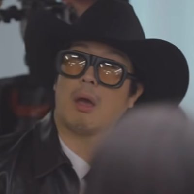 neodisneyland's profile picture. 