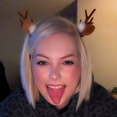 LauraaaFairy's profile picture. Ice Leader NPC Johto Tour ❄️💁🏼‍♀️ 🩷 Fairy types are the best✨ I battle and raid 🫡