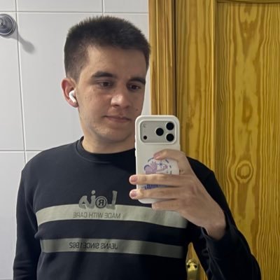 FranciscoFdez__'s profile picture. Joderse la vida es lo más divertido           
                                
♤