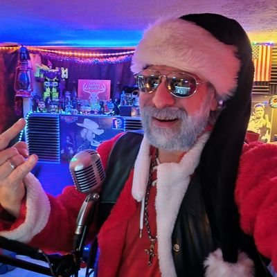 MrKennyKidd's profile picture. Gospel According to Kidd.
Dark Lord of the #Kiddiots.
#MySourceIsBeer #BITWAWID #Horns