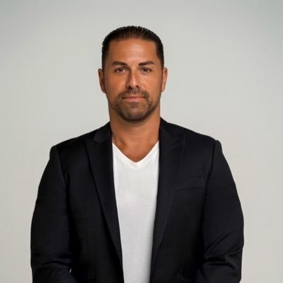 RealtorIsonNJ's profile picture. 