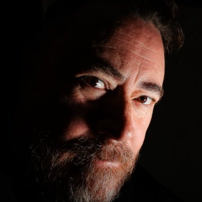 serjosoza's profile picture. Fotos a venda em alta resolução.