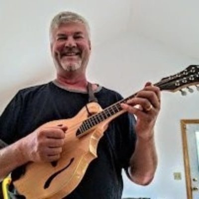 mandoteachr's profile picture. I teach adults how to play the mandolin, mandola, mandocello, mandobass, octave mandolin and Irish bouzouki.  DM me to get started.