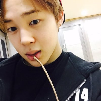 lov4fe's profile picture. 