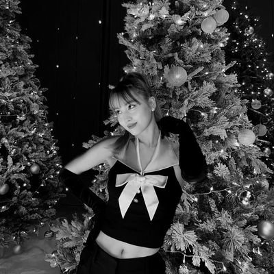 SalazMich2's profile picture. Basando mi existencia en Dioslor, Lalisa y Momorning ✨

Conoció a las TWICE y colapsó 2/02/24 ✨
