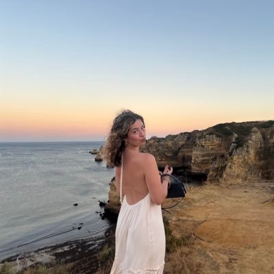 lvsagcl's profile picture. 