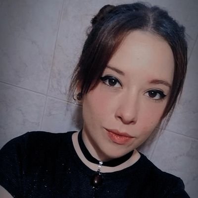 _itsGabiagain's profile picture. I define who I become🤘🏻💜🏳️‍🌈
ES LEY 💚
Bandas y birrita.
Your local goth goat♑
Blegh.