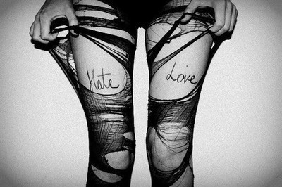 Beautiful boys, shoes, friends, Angry Birds, Rainbow Dash, Danny Wornsnop, Escape The Fate, Skrillex, Wolfmother, Sammi Doll, Zombies, Taylor Momsen, Ba Dum Tss
