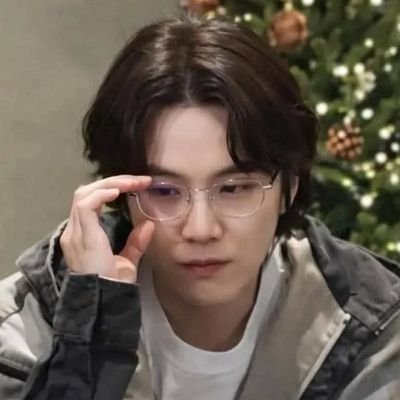 minadosug4's profile picture. 