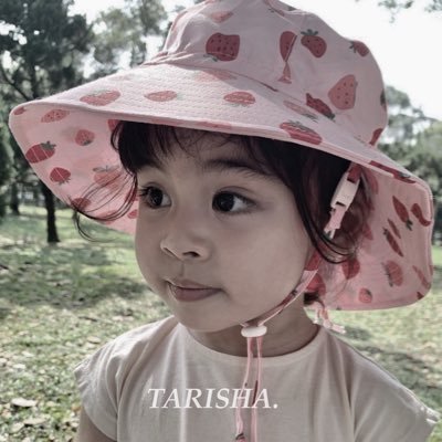 itstarisha's profile picture. est. 2021.