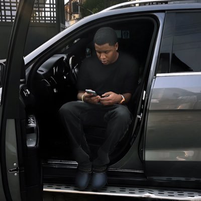 Zuno_Blvck's profile picture. Graphics Designer | Your Kicks/Wears Plug 🔌