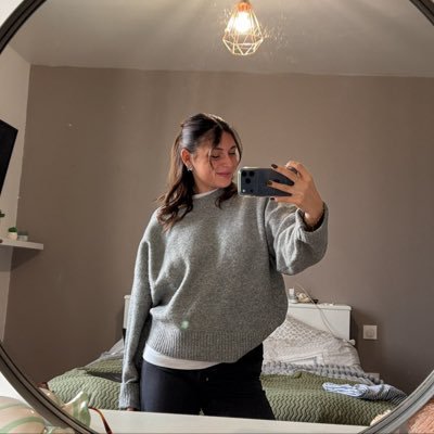 manonhn1's profile picture. 