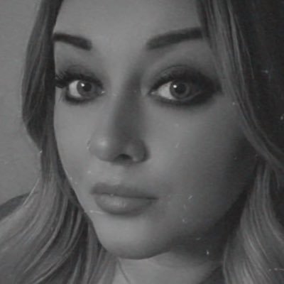 WetMILF1421's profile picture. 