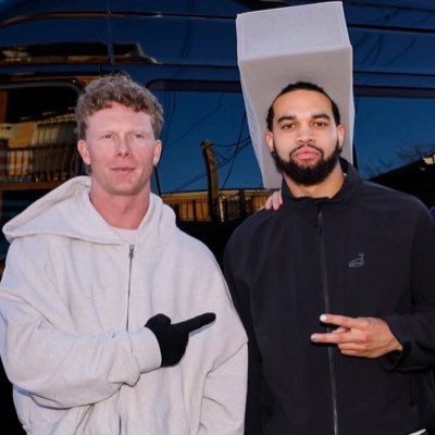 Boswell4Three's profile picture. #Illini🔸#DaBears #FlyTheW #SeeRed #ScoMons Known Illini Insider