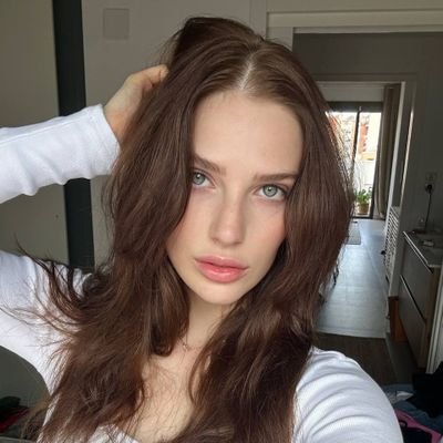 MossShandr60874's profile picture. 