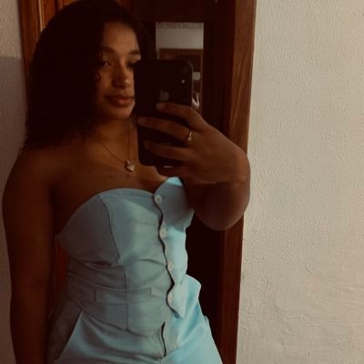 sosoguimaraws's profile picture. maktub