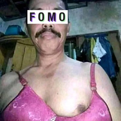 aphr0diteyy's profile picture. paid rt rm20. reply dm rm50. please be kind, tq