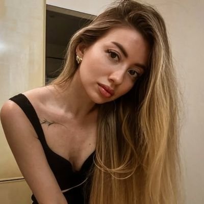 bayygrl's profile picture. ⛔️STOP