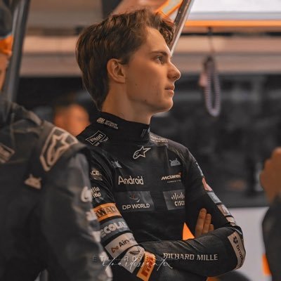 ryuksjn's profile picture. he/him || 19 || mr. barounagi || 81 , 44 , 12