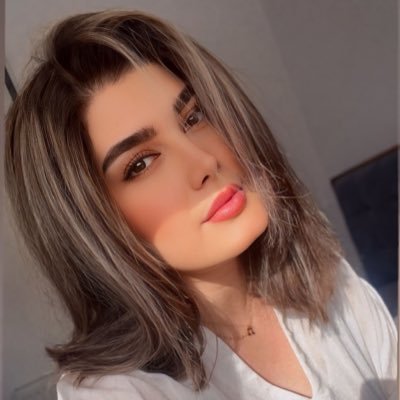 faraa_ai's profile picture. 💍