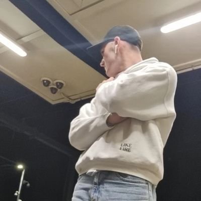 Xtra_Panda's profile picture. Apex!!
Server hopping enthusiast
🇳🇿🇸🇬