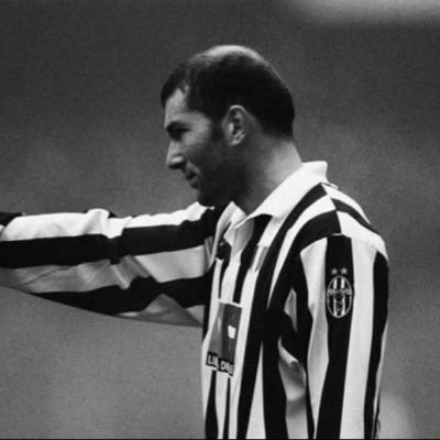 9mercury_'s profile picture. 17 | 🇬🇧🇳🇱 | @arsenal