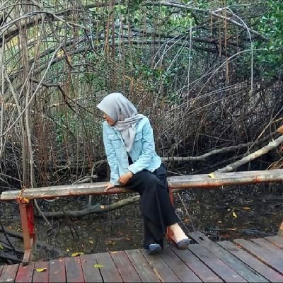 KarinDwina9's profile picture. 