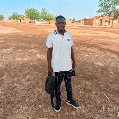 Alexandreb07242's profile picture. 