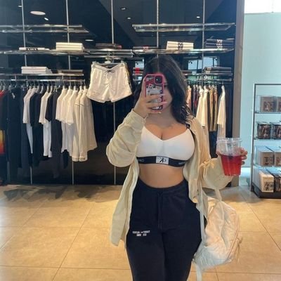 Ameesha2109's profile picture. Desi voice, global view 🌍
Commentary on life, culture & trends
Calm takes. Honest thoughts.