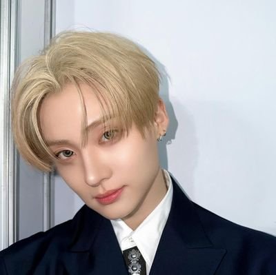 mydearsw's profile picture. live, laugh, love, 렝원 ♡ i write what's i like. Works, click link: https://t.co/bYcgwtvxKC