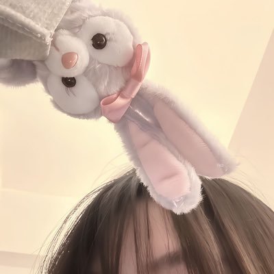 catesoups's profile picture. for now my life is sweet like cinnamon #카우아니