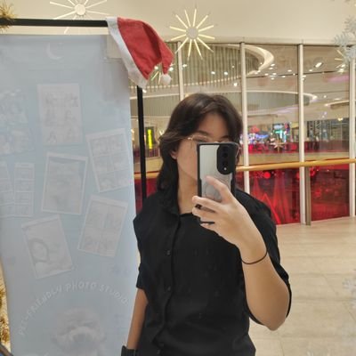 Veliosmores's profile picture. stem | he/him