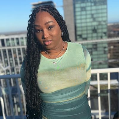 sapphounwound's profile picture. Here for the comments. 
I write.
Documentary addict.
Music obsessed.
Book worm.