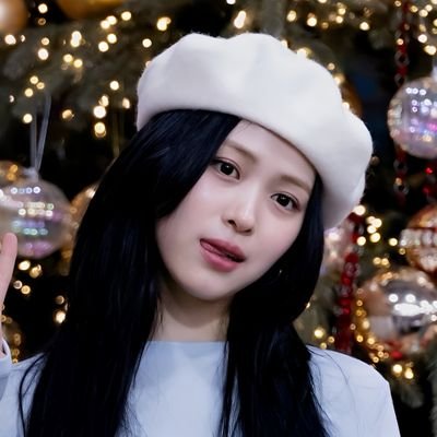 Emiandryu's profile picture. Itzy - Nothing's better than 5 ⭐!                     
 
                ❤️🧡🤍🩷💜ᖭ༏ᖫ |-/  *  ≷
              
                 20y, dyslexic