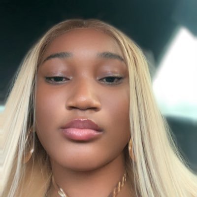 many3_karley's profile picture. 