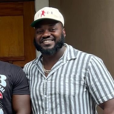 6eorgeDropsMic's profile picture. 