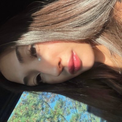 yakisasoba's profile picture. vivo uma sitcom adolescente mt ruim