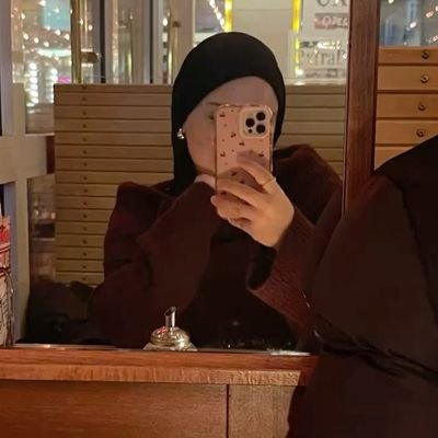 Morven_1's profile picture. أنـشـر شـتاتـي🍂
 عَـسَى رَبّــكم أَن يُـبَدِّل أحْزَانكُم فَرَحـًا قَريـبـًا✨