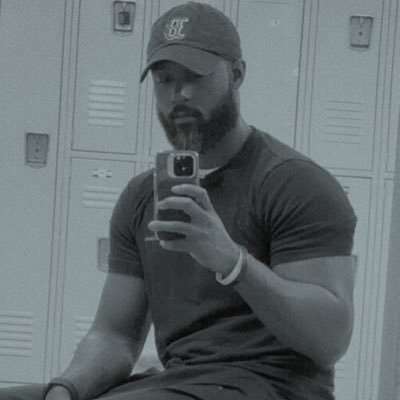 MoSDeF121's profile picture. 