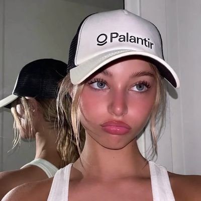 tiku990's profile picture. 