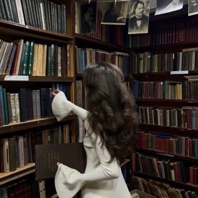 1qww's profile picture. عضو هيئة تدريس #KFU | بين محاضرة وأخرى أدّون افكاري..أسير بهدوء نحو أحلامي