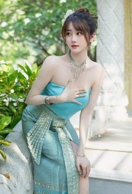 Charles95828638's profile picture. 47歳人妻。見た目は若い方ですが、もうアラフィフです。Xは出会いを求めて、始めてみました。色々興味津々です