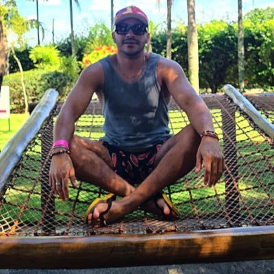 tomoficiall's profile picture. Primeiro eu bebo o café, e então eu faço as coisas. 𝘚𝘪𝘯𝘤𝘦 1984